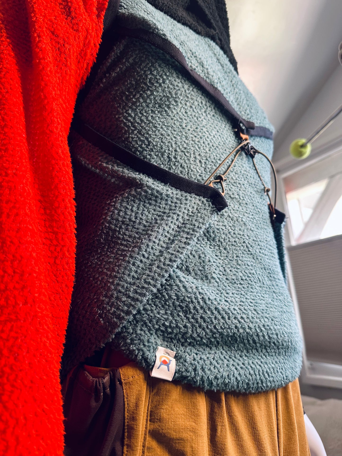 'Yote Vest